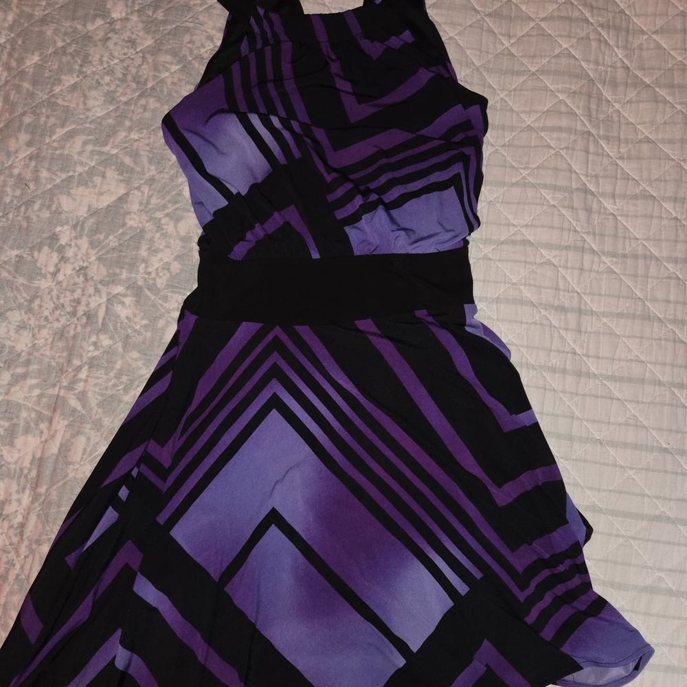 Elegant Purple and Black Geometric Dress